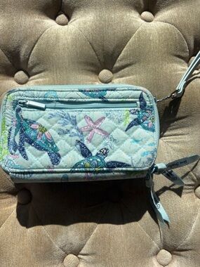 Vera Bradley Quilted Sea Turtle Wristlet in Light Blue and Navy